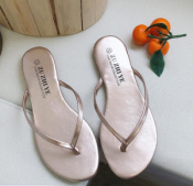 Женские шлёпанцы SL108